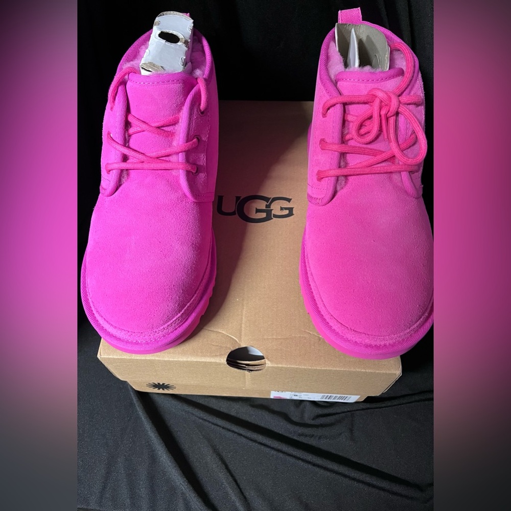 WOMEN’S UGG NEUMEL BOOTS - NIB